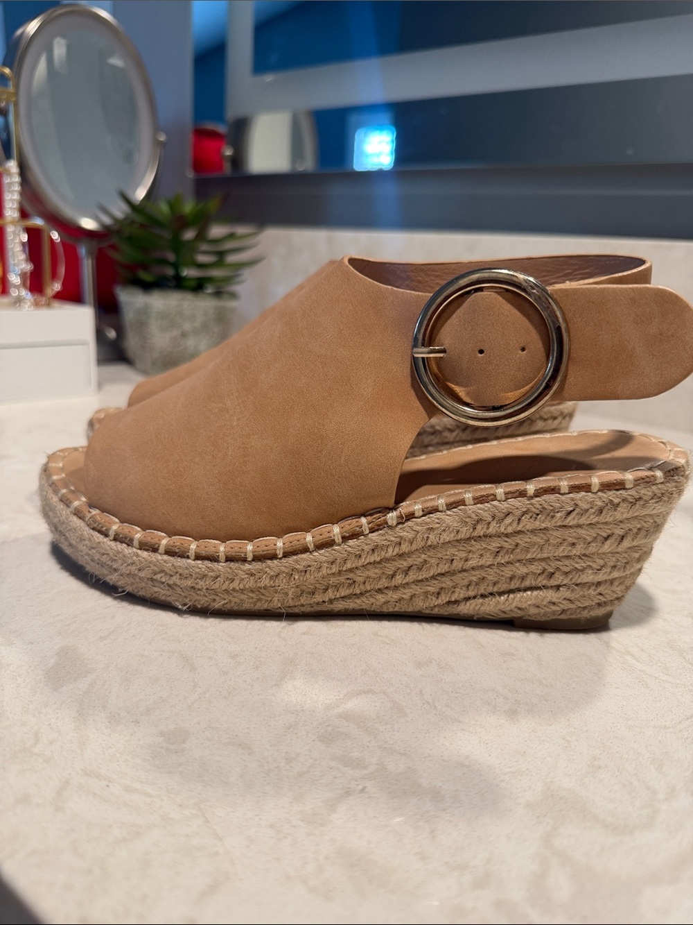 Catherine Malandrino Tan Open-Toe Espadrille Wedge Sandals - Picture 2 of 4